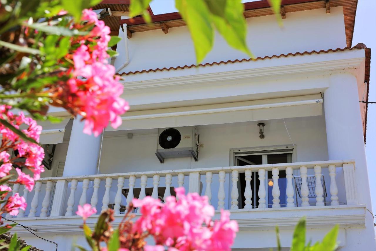 Chrispy Apartments Sívota 外观 照片
